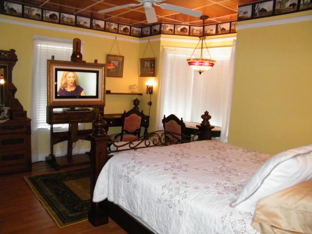 Book Nook 3*